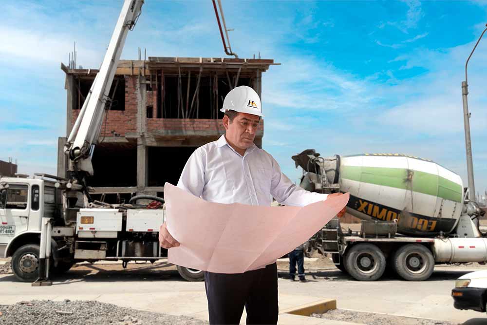 Ingeniero con Planos